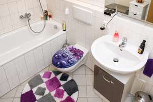 **GÖGGINGEN** Gepflegte 2- ZknB Erdgeschosswohnung mit Terrasse und Gartenanteil in ruhiger Lage – Schiffmacherweg 12a, 86199 Göggingen-Nordwest, Augsburg – Vorschaubild 11