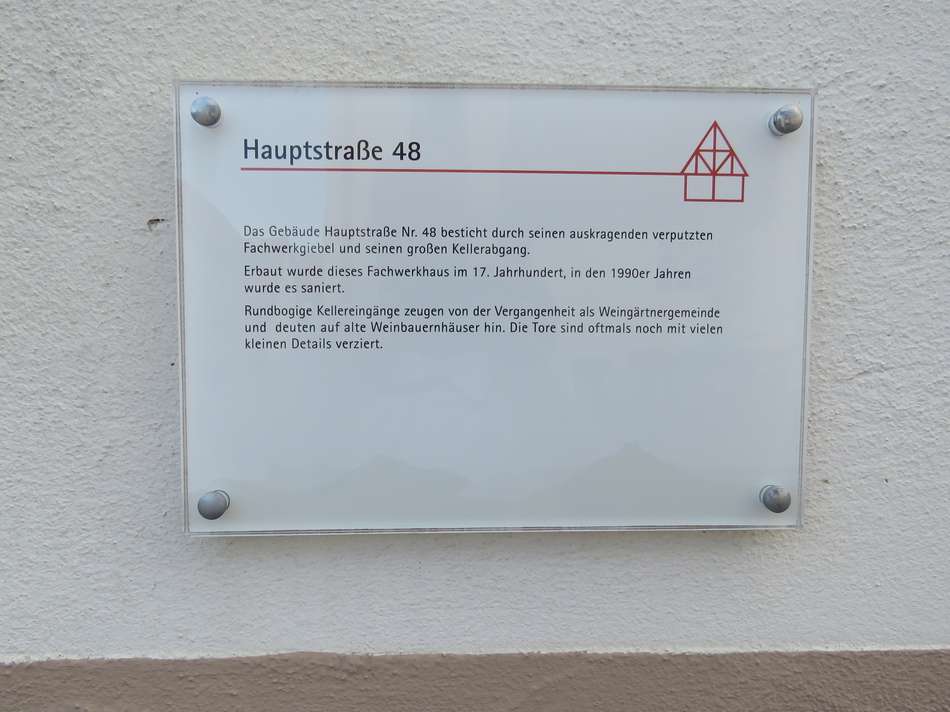 Hauptstraße 48