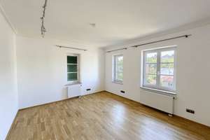 Exklusives Wohnerlebnis: Charmante Villa in begehrter Lage von Landshut – Die vollständige Adresse der Immobilie erhältst du vom Anbieter., 84028 Peter und Paul, Landshut – Vorschaubild 10