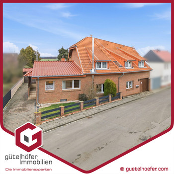 Gebäudeensemble mit 3 Wohneinheiten und vielen Möglichkeiten auf 2.383 m² Grund in Odendorf