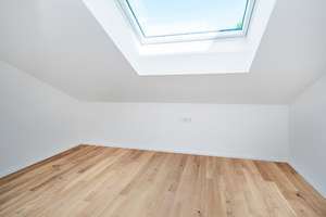 MAIER - Neubau bezugsfertig: 2-Zi-DG-Balkon-WHG mit EBK, TG und Aufzug - WE 12 – Die vollständige Adresse der Immobilie erhältst du vom Anbieter., 85599 Vaterstetten – Vorschaubild 3