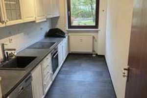 Stilvolle 3-Zimmer-Erdgeschosswohnung mit Balkon und EBK in München Perlach – Therese-Giehse-Allee 89, 81739 München – Vorschaubild 5