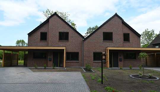 Bild von Neubau und Erstbezug: Moderne Doppelhaushälfte in Rastede umgeben von Grün