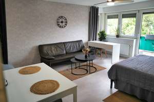 Möbliert und sofort frei: 1-Zimmer-Apartment mit Balkon und Stellplatz in Wanheimerort
