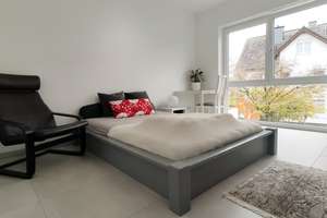 ELEGANTE DHH - NEUBAU - MIT 4 ZIMMERN, EBK, TERRASSE, GEPFLEGTER GARTEN, GARAGE AM HAUS, RUHIGE LAGE – Die vollständige Adresse der Immobilie erhältst du vom Anbieter., 64546 Mörfelden-Walldorf – Vorschaubild 41