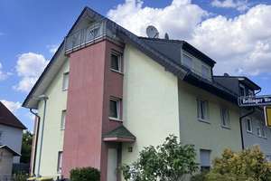 Attraktive Maisonette-Dachgeschosswohnung mit großer Terrasse und Balkon KEIN MAKLER