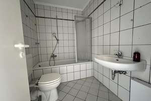 2 Zimmer in ruhiger und gepflegter Lage von Duisburg-Bergheim * ca. 56m² * Wannenbad * Einbauküche – Die vollständige Adresse der Immobilie erhältst du vom Anbieter., 47228 Bergheim, Duisburg – Vorschaubild 4