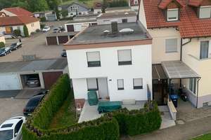 Schönes Einfamilienhaus Reihenendhaus mit sechs Zimmern . Ohne Provision ! – Distelweg 2, 73340 Amstetten – Vorschaubild 1