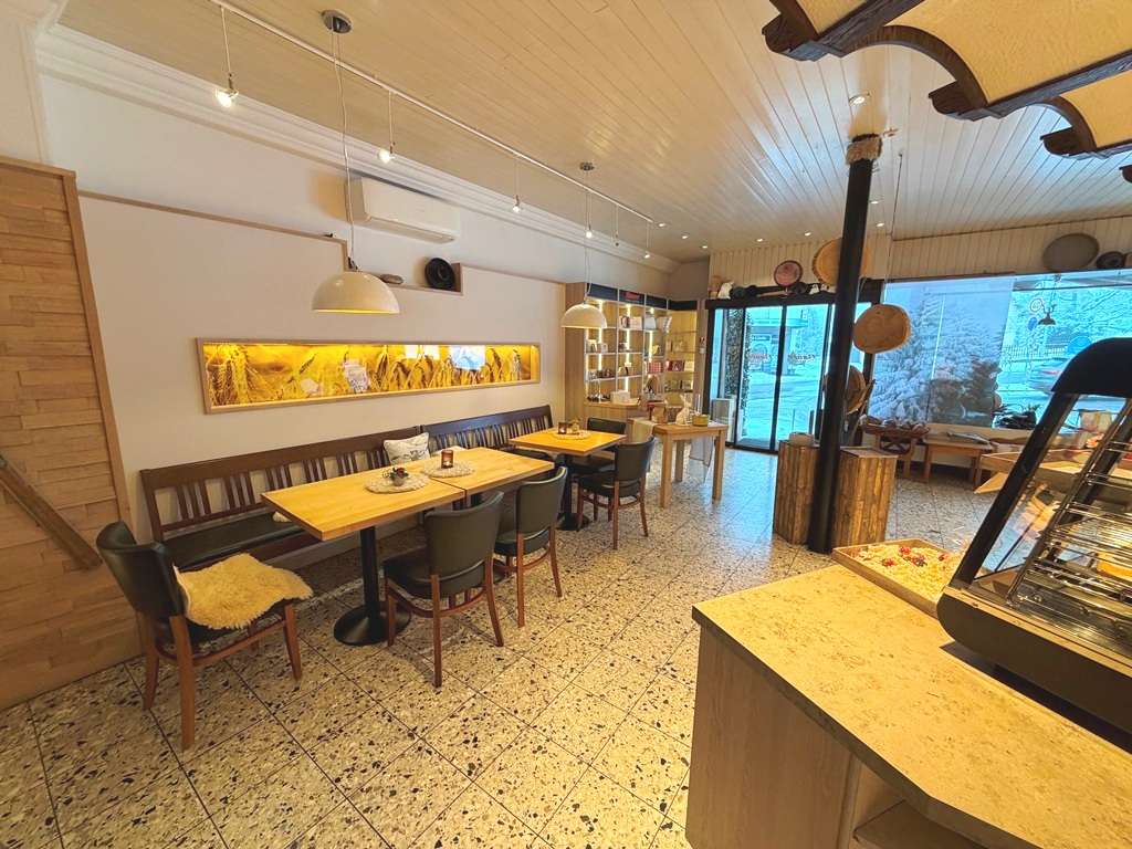 Immobilie in Althütte - 3-Familienhaus mit vielseitig nutzbarer Gewerbefläche in Althütte - Bild 3