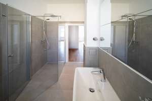 Licht, Raum & Lage: 5-Zimmer-Altbau zum Leben & Arbeiten über den Dächern von Prenzlauer Berg – Die vollständige Adresse der Immobilie erhältst du vom Anbieter., 10409 Prenzlauer Berg, Berlin – Vorschaubild 8