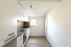 Erstbezug nach Sanierung: Helle DG-Wohnung mit Einbauküche – 74348 Lauffen am Neckar – Vorschaubild 12