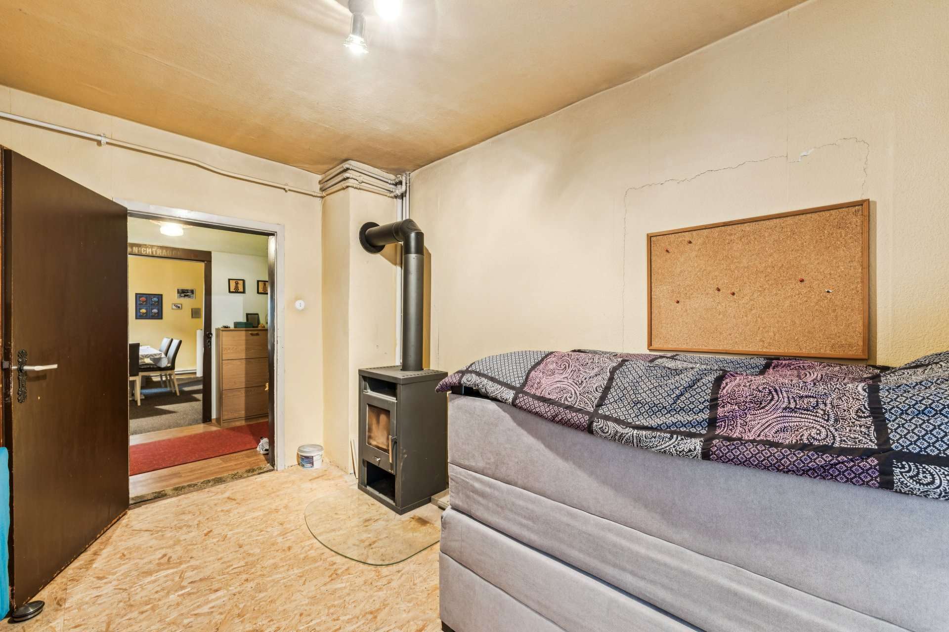 Immobilie in Baiersbronn - Modernisiertes 3‑Familienhaus mit Gestaltungsmöglichkeiten in Schönmünzach - Bild 3