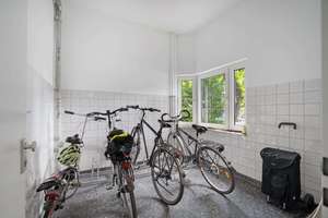 Lage, Lage, Lage: TOP renovierte 2-Zimmer-Wohnung – zur Gartenseite u. mit eigenem Stellplatz! – Die vollständige Adresse der Immobilie erhältst du vom Anbieter., 12163 Steglitz, Berlin – Vorschaubild 10