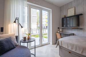 "Summer in the City" | Stylische Erdgeschoss-Wohnung mit eigener Terrasse und Komplettausstattung! – Mindener Straße 102-110, 40227 Oberbilk, Düsseldorf – Vorschaubild 1