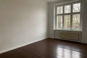 Helle 2 Zimmerwohnung am Kaskelkiez zu vermieten.