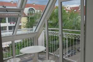 2-Zimmer-Wohnung mit Balkon, Loggia und Wintergarten in München Pasing – Karl-Hromadnik-Straße 3, 81241 Pasing, München – Vorschaubild 5