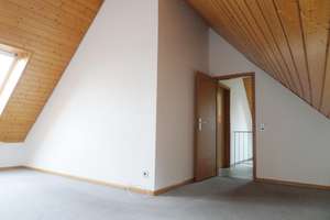 Traumhafte Maisonette-Wohnung mit besten Aussichten, 3,5 Zimmer, neuwertige EBK und Tiefgarage  – Die vollständige Adresse der Immobilie erhältst du vom Anbieter., 79688 Hausen im Wiesental – Vorschaubild 5