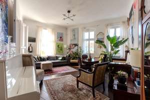 Light-filled south-west facing corner Altbau apartment with balcony in Boxhagener Kiez. – Die vollständige Adresse der Immobilie erhältst du vom Anbieter., 10245 Friedrichshain, Berlin – Vorschaubild 2