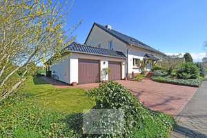 RESERVIERT  Großes, energetisch vorbereitetes EFH mit Einliegerwohnung in Stinstedt – Die vollständige Adresse der Immobilie erhältst du vom Anbieter., 27612 Loxstedt – Vorschaubild 1