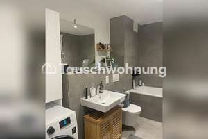 Tauschwohnung: 4 Raumwohnung mit FBH, Eichenparkett, Balkon und Tiefgarage