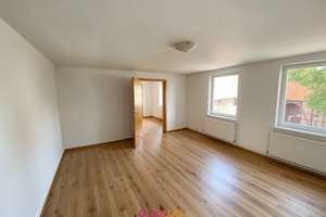 Familien- & Investorenchance: Großzügiges Haus mit 3 Eigentumswohnungen – Die vollständige Adresse der Immobilie erhältst du vom Anbieter., 38104 Volkmarode, Braunschweig – Vorschaubild 2