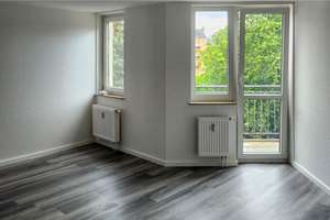 +++ Ensemble mit 4 Wohnungen, 3 Stellplätzen und Potenzial in gefragter Lage von Altchemnitz +++ – Olbernhauer Str. 16-18, 9125 Altchemnitz, Chemnitz – Vorschaubild 6