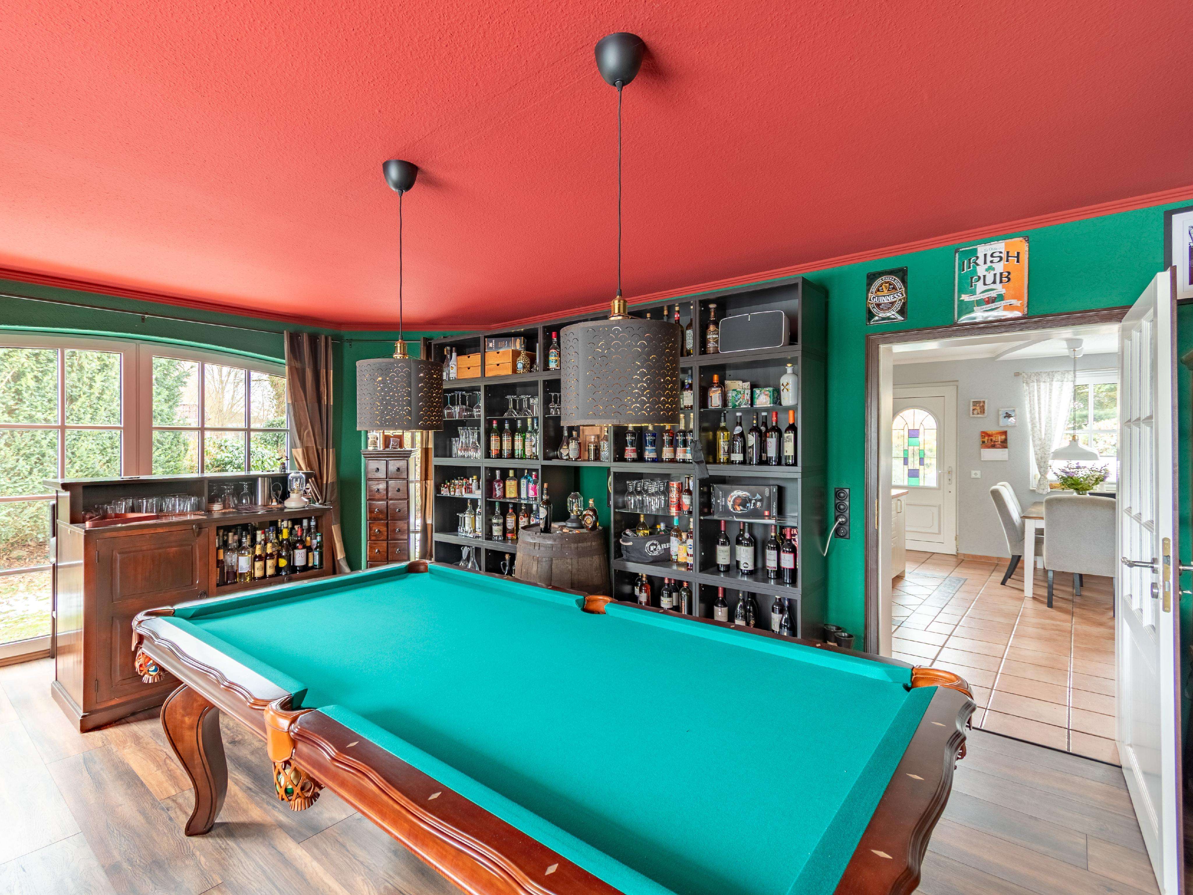 Immobilie in Stuvenborn - Exklusives Anwesen mit Einliegerwohnung, hauseigenem Irish Pub und zusätzlichem Baufenster - Bild 3