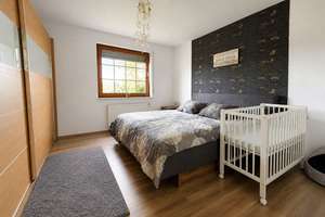 Einfamilienhaus mit viel Platz in familienfreundlicher Lage! Wärmepumpe, PV-Anlage, Terrasse – Die vollständige Adresse der Immobilie erhältst du vom Anbieter., 26897 Hilkenbrook – Vorschaubild 19