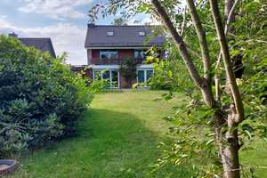 Ruhige, dennoch zentrale Sackgassenlage in Henst.-Rhen,  Einfamilienhaus mit Garage u. Vollkeller – Segeberg (Kreis) – Vorschaubild 1
