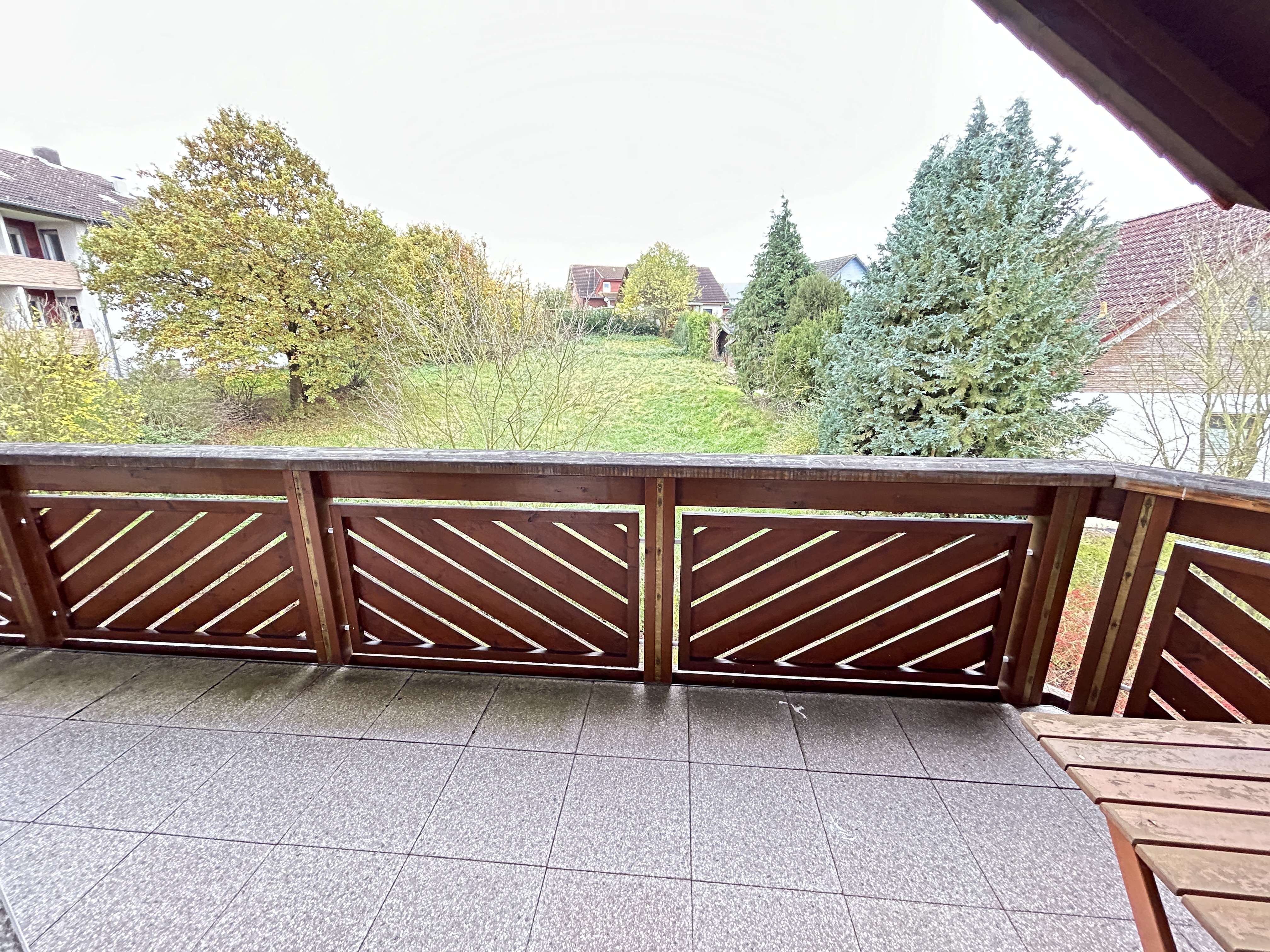 Immobilie in Diemelstadt - Zweifamilienhaus mit Doppelgarage in idyllischer Lage in Diemelstadt-Wrexen - Bild 2