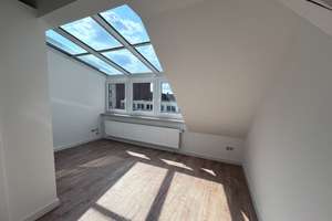 Schöne, helle 3 ZKB Dachgeschosswohnung in der Lister Meile in Hannover! – Lister Meile 56, 30161 List, Hannover – Vorschaubild 7