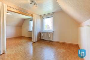 Teilmodernisiertes Ein-/Zweifamilienhaus für die große Familie im schönen Kiel-Kroog – Die vollständige Adresse der Immobilie erhältst du vom Anbieter., 24146 Elmschenhagen, Kiel – Vorschaubild 6