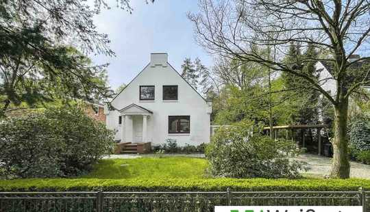 Bild von Schönes Haus mit parkähnlichem Grundstück 1060 m²
Top-Lage in Hamburg-Rissen