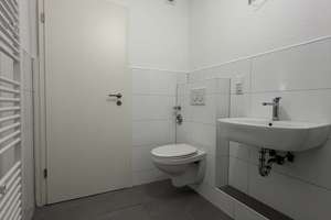 Kernsanierte 1,5-Zimmer Wohnung im 1. OG in Duisburg Untermeiderich – Neustraße 11, 47137 Untermeiderich, Duisburg – Vorschaubild 3
