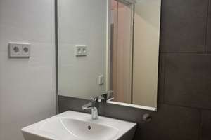 Frisch saniertes und möbeliertes 1 Zimmer Apartment mit Balkon  – Bleichstraße 4-6, 64283 Mitte, Darmstadt – Vorschaubild 7
