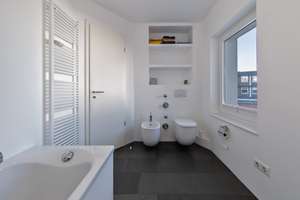 Urbanes Leben vor der Tür, entspannte Ruhe darüber – großzügiges Wohnen mit sonnigen Dachterrassen“ – Die vollständige Adresse der Immobilie erhältst du vom Anbieter., 20146 Rotherbaum, Hamburg – Vorschaubild 10