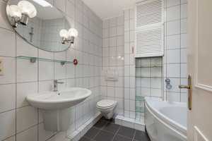 Property thumbnail 12