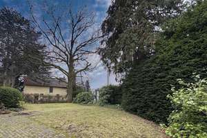 Helles Architektenhaus in bester Wohnlage von Kronberg-Schönberg – Die vollständige Adresse der Immobilie erhältst du vom Anbieter., 61476 Kronberg im Taunus – Vorschaubild 2