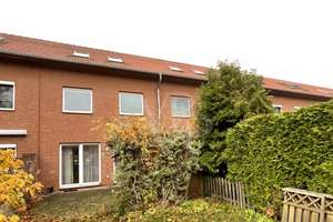 Raumwunder: Reihenmittelhaus im Split-Level mit Teilkeller in familiärem Wohnumfeld zu verkaufen! – Die vollständige Adresse der Immobilie erhältst du vom Anbieter., 30880 Laatzen – Vorschaubild 1