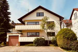 Freistehendes Mehrfamilienhaus mit zusätzlichen Praxis- oder Büroräumen und grossem Garten  – Rhein-Neckar-Kreis – Vorschaubild 1