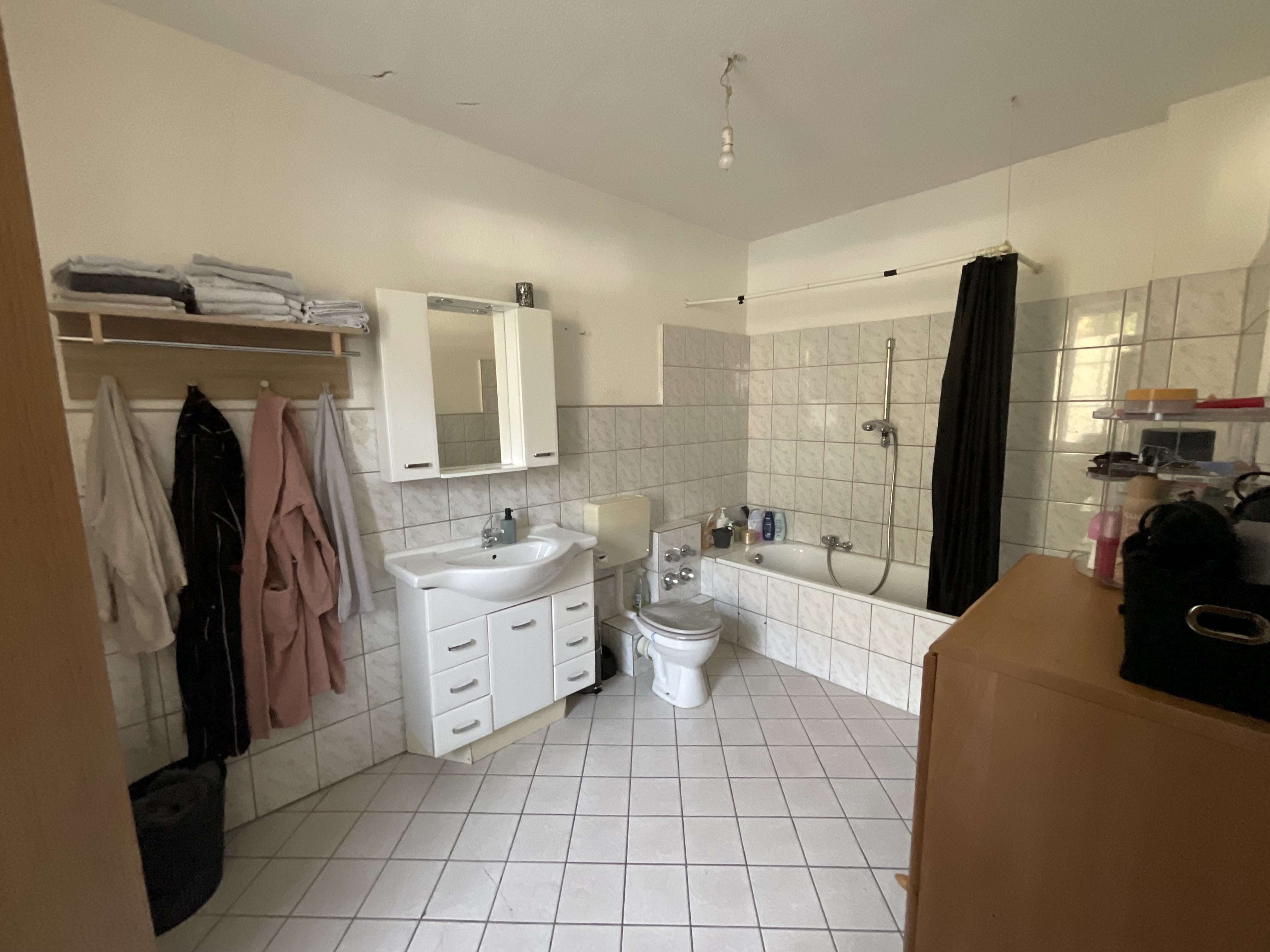 Immobilie in Triberg im Schwarzwald - Mehrfamilienhaus mit acht Wohneinheiten und Gewerbefläche in Triberg! - Bild 3