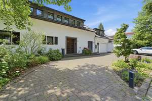 KR-Musikerviertel! Familien-Villa in Bestlage und stimmungsvollem Garten-Idyll! – Die vollständige Adresse der Immobilie erhältst du vom Anbieter., 47800 Bockum, Krefeld – Vorschaubild 2