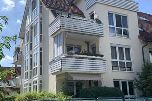 Vermietete lichtdurchflutete 3 Zimmer Maisonette-Wohnung (ca. 84 qm) mit 3 Balkonen * TG-Stellplatz – Die vollständige Adresse der Immobilie erhältst du vom Anbieter., 1328 Weißig, Dresden – Vorschaubild 2