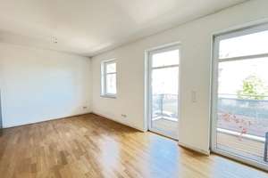 Bezugsfreie 3-Zimmer-Wohnung mit Pkw-Stellplatz und 2 Balkonen in Berlin – Die vollständige Adresse der Immobilie erhältst du vom Anbieter., 12527 Grünau, Berlin – Vorschaubild 5
