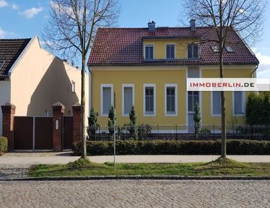 IMMOBERLIN.DE - Exzellentes Anwesen mit sanierten Gebäuden & Grundstückspotential