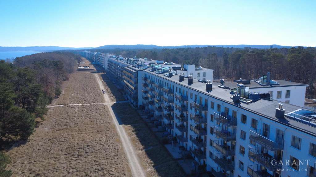 Immobilie in Binz - Terrassen-Wohnung in bester Strandlage  - Bild 1