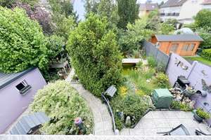 Großzügig wohnen auf mehreren Ebenen -
Doppelhaushälfte mit Garten und ausgebautem Dachgeschoss – Die vollständige Adresse der Immobilie erhältst du vom Anbieter., 90455 Kornburg, Worzeldorf, Nürnberg – Vorschaubild 4