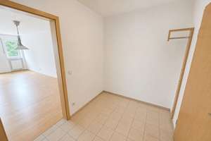 1,5 Zi. Wohnung mit Balkon in ruhiger und sonniger Wohnlage in Traunstein, inkl. KFZ-Stellplatz – Die vollständige Adresse der Immobilie erhältst du vom Anbieter., 83278 Traunstein – Vorschaubild 5