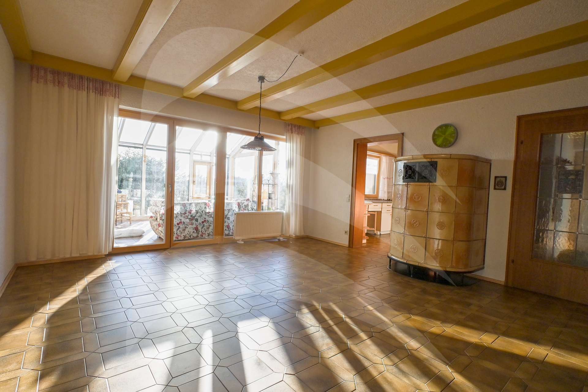 Immobilie in Marklkofen - Geräumiges Einfamilienhaus mit Weitblick ins Vilstal - Bild 5