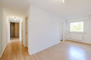 Helle 3,5-Zimmer-Wohnung mit Südbalkon und Garage – Die vollständige Adresse der Immobilie erhältst du vom Anbieter., 70469 Hohe Warte, Stuttgart – Vorschaubild 9